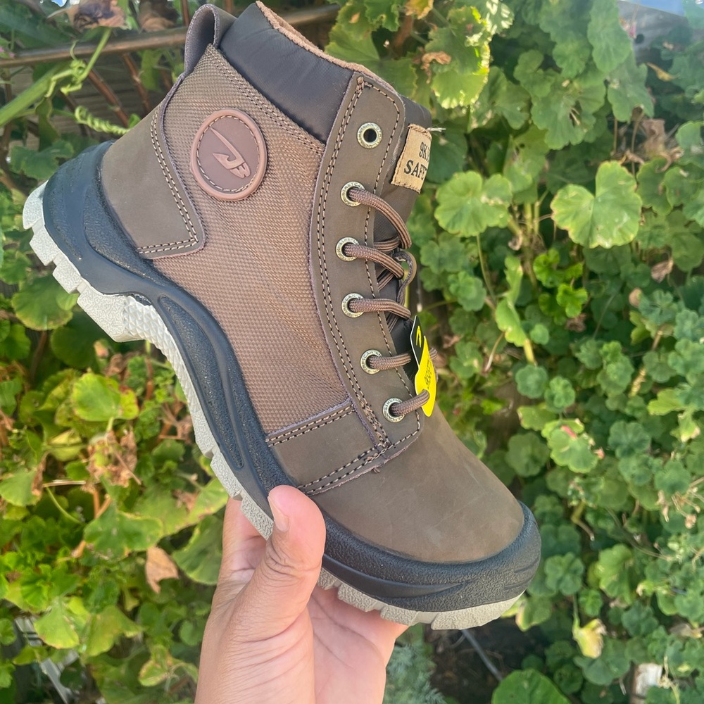 Men’s safety boots with steel toe anti smashed oil resistant Men’s work boots